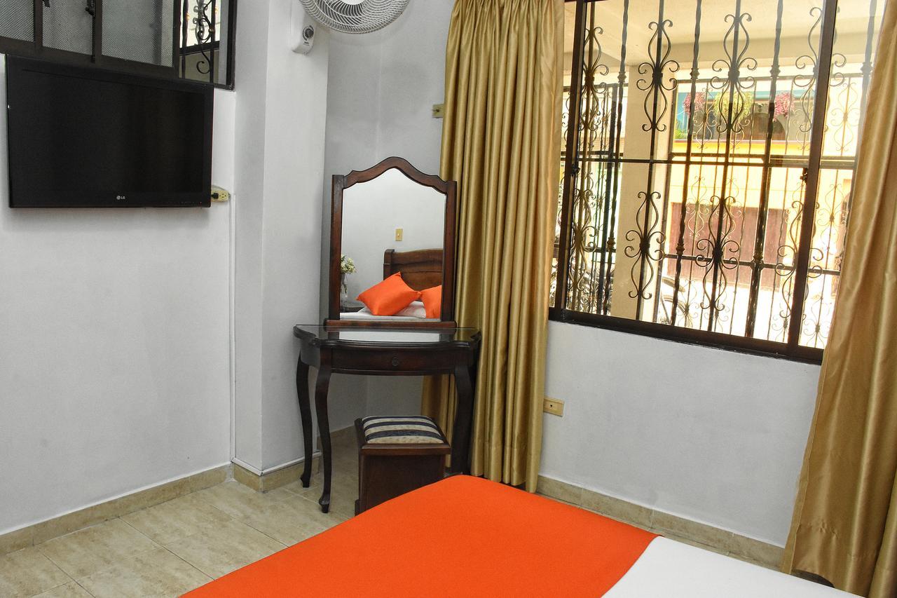 Hotel El Lago 2 Pereira Extérieur photo